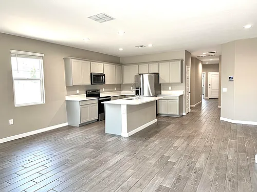 1077 W Tuli Way Photo 1