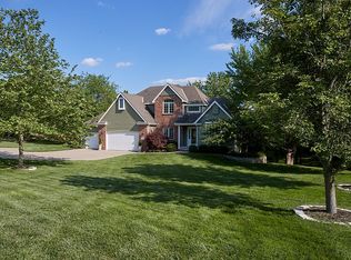 909 N 1464th Rd, Lawrence, KS 66047