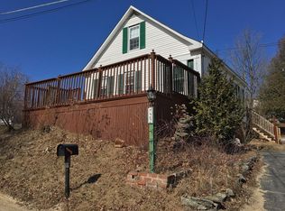 22 River Rd, Templeton, MA 01436