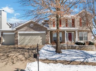 639 Summer Top Cir, Fenton, MO 63026