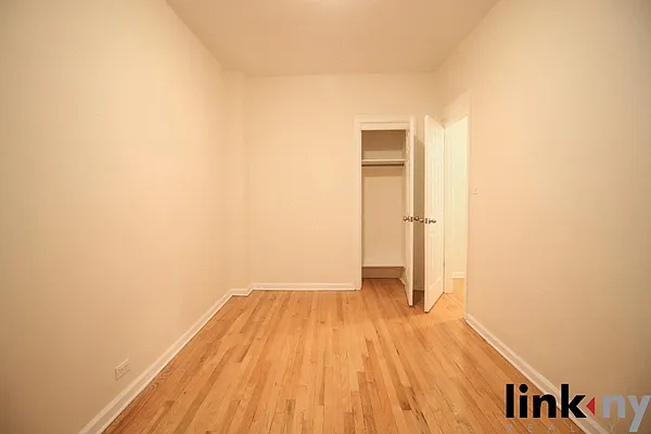 Rented by Link NY Realty | media 19