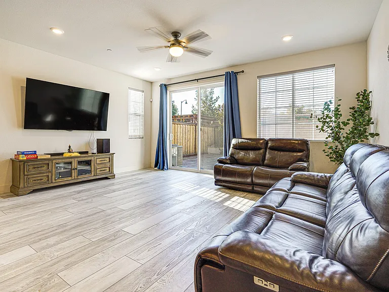 5727 Tournament Ct — Photo 6