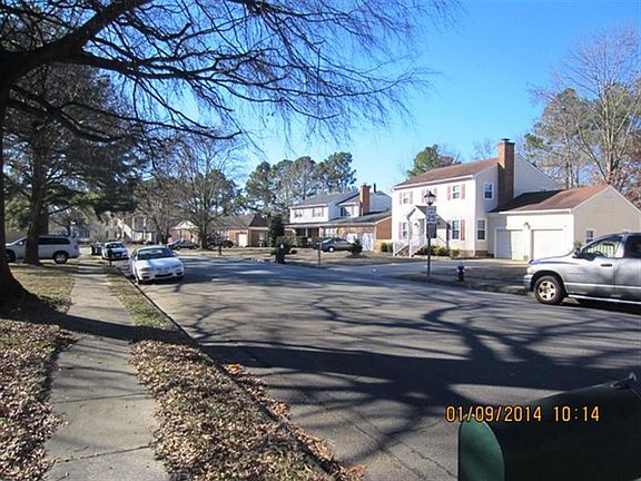 3rd image of 424 Dunham Massie Dr