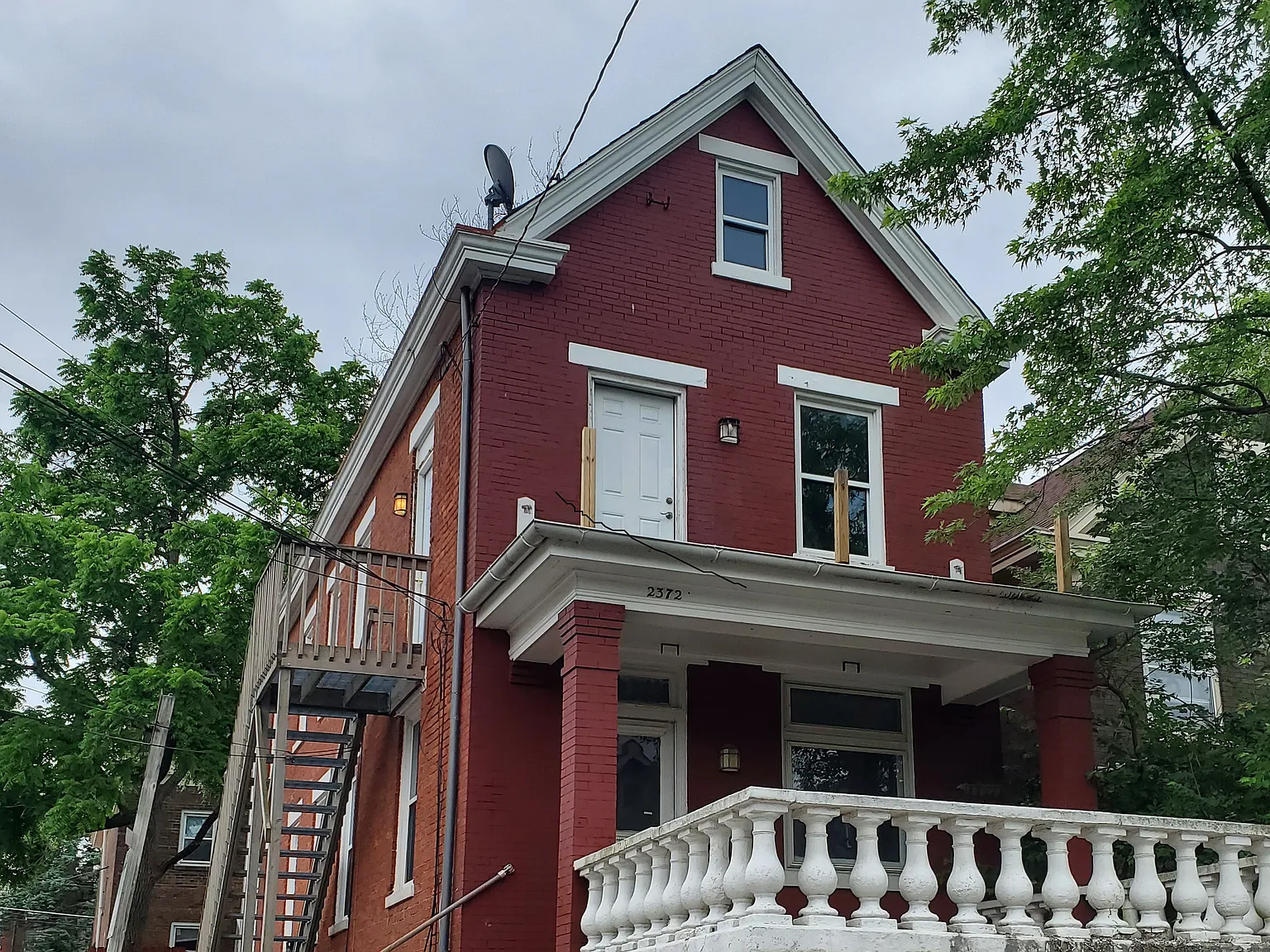 3 bed, $1,875 — Photo 3