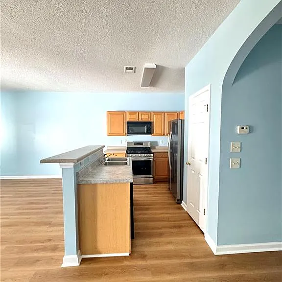 3871 Pleasant Oaks Dr — Photo 11