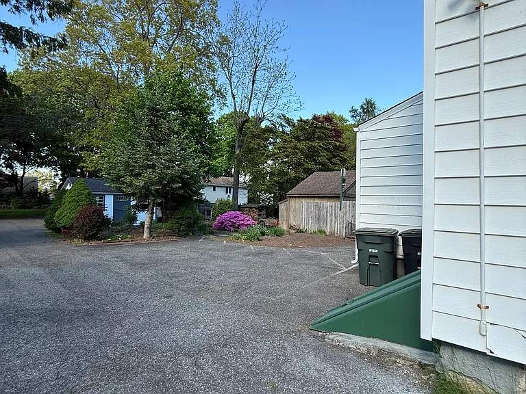 96 W Main St — Photo 24