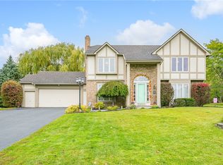 14 Saint Andrews Blvd, Fairport, NY 14450