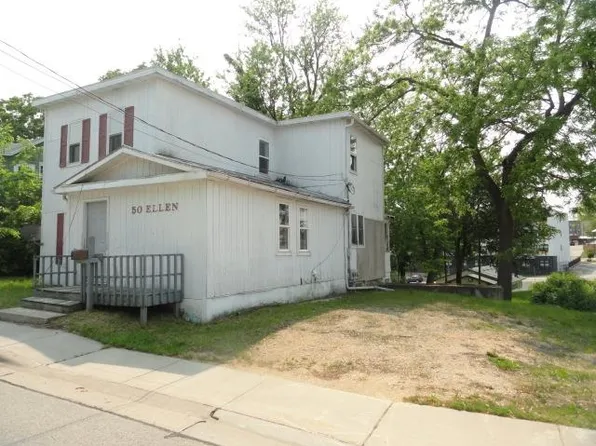 50 Ellen St, Platteville, WI 53818