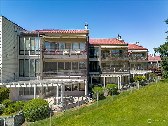3rd image of 2505 S Cedar Street #303
