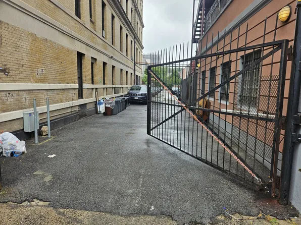 2350 Adam Clayton Powell Boulevard image 11 of 13