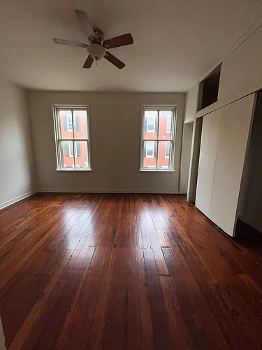 227 S 20th St #2F Photo 1