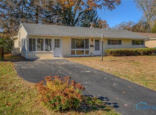 4727 Elmhurst Rd, Toledo, OH 43613