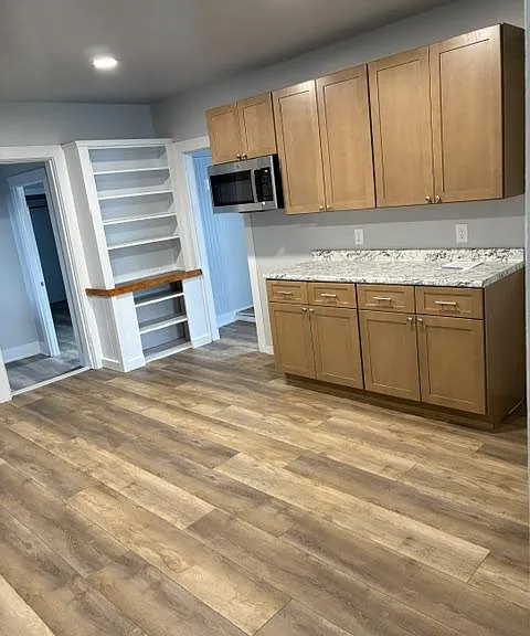 74 Grand Ave — Photo 2