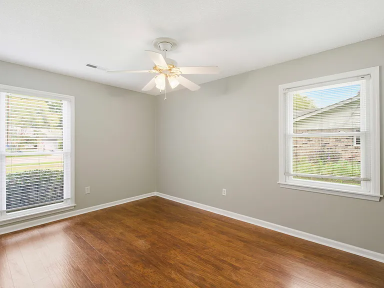 2067 Dogwood Rd — Photo 27