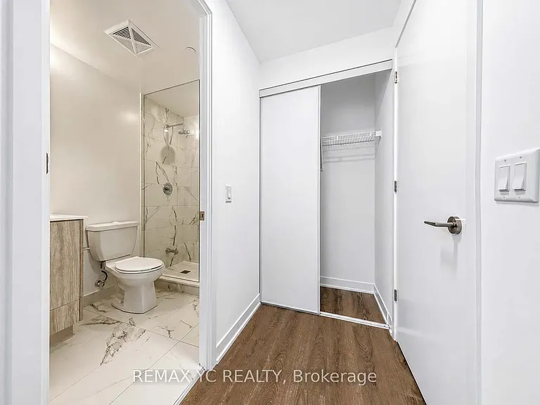 180 Front St E #2212 — Photo 22