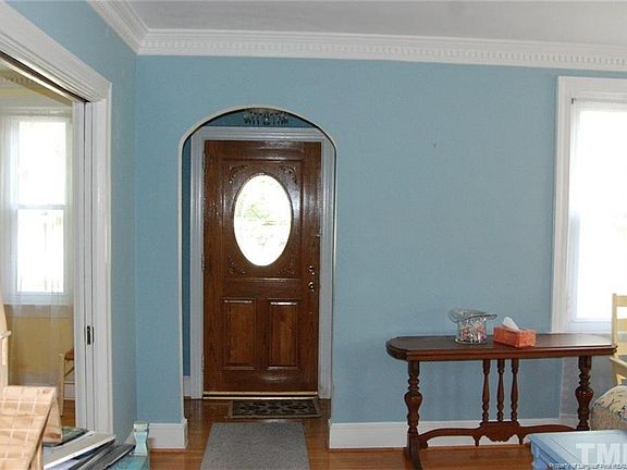 4th image of 300 S Layton Ave
