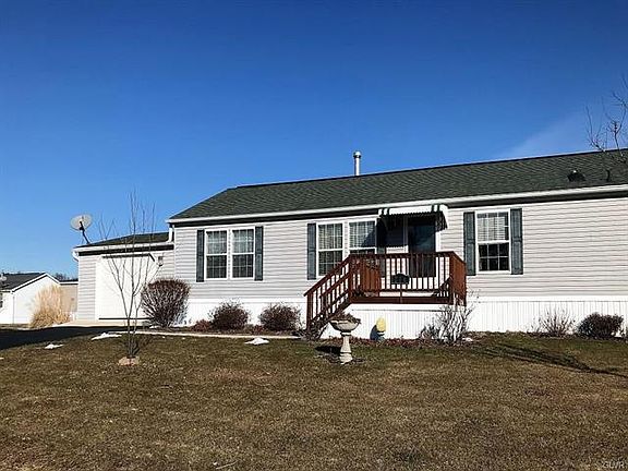 2nd image of 216 Autumn Ln