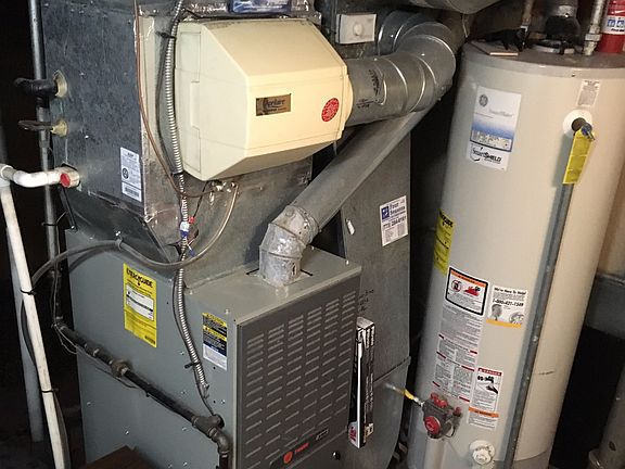 AC, Water tank, Dehumidifier