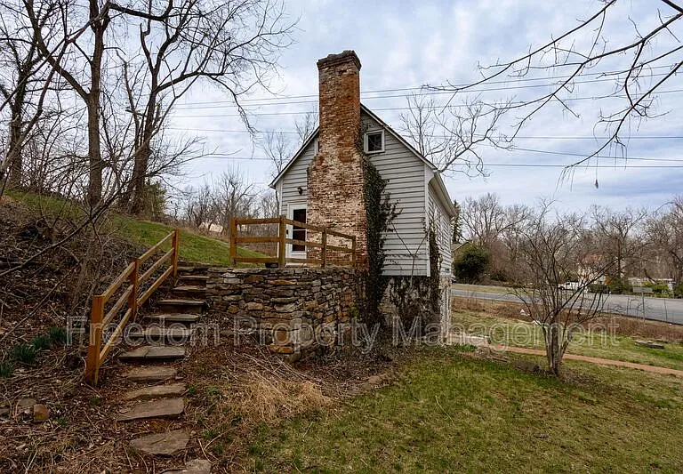 8200 Buckland Mill Rd — Photo 4