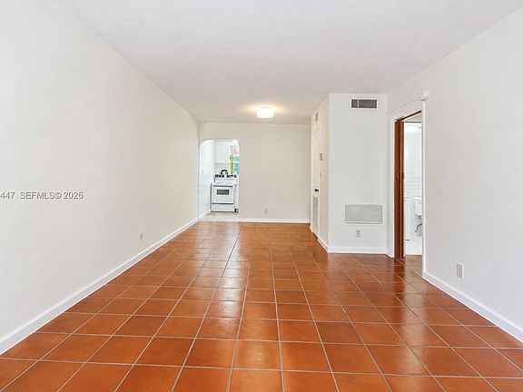 5th image of 1900 NE 8th Ct APT 105