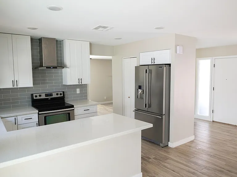 1905 E Pegasus Dr — Photo 5