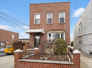 3701 20th Rd, Astoria, NY 11105