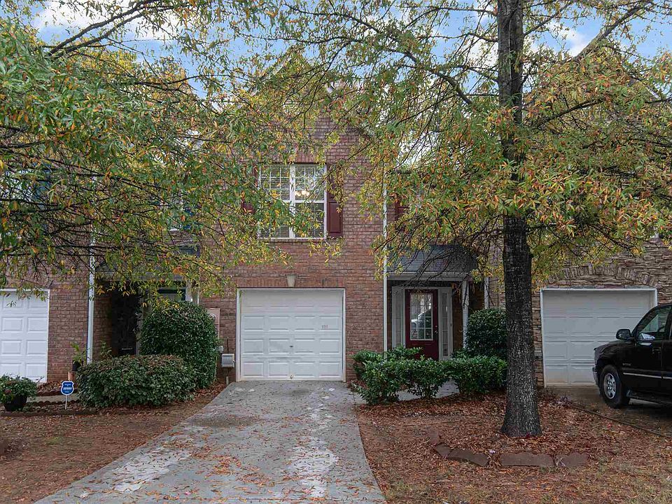 1st image of 235 Fern Crest Dr