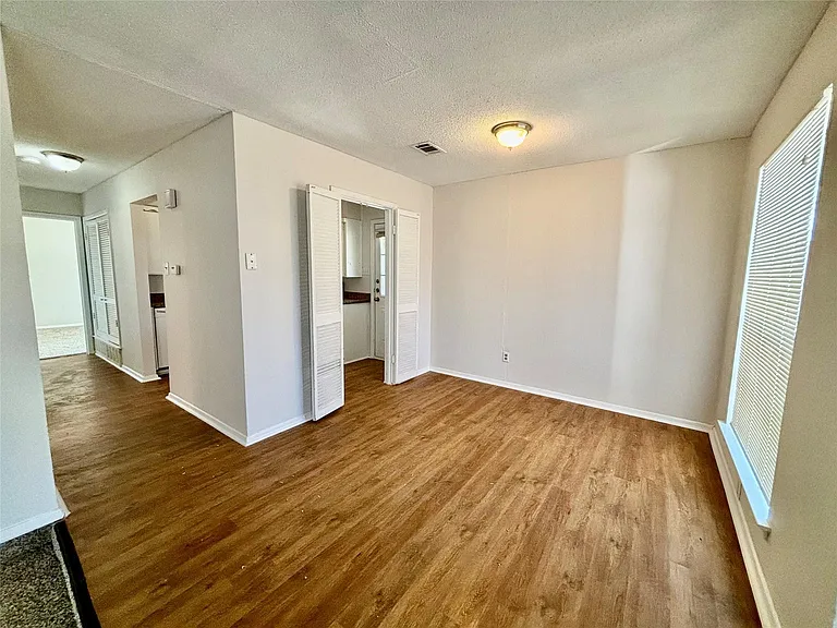 800 Irwin Dr #A — Photo 5