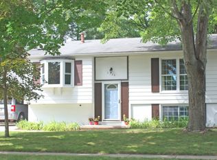 3124 Spruce St, Midland, MI 48640