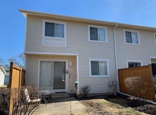 414 Dogwood Ter, Buffalo Grove, IL