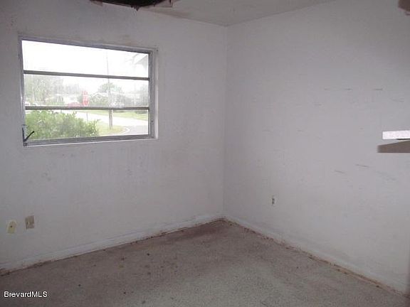 5th image of 2392 Leewood Blvd