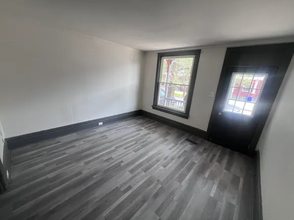 2642 Jefferson St, Harrisburg, PA 17110