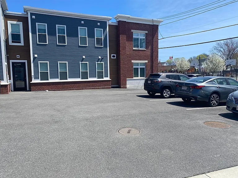 92 Sagamore St #101 — Photo 11