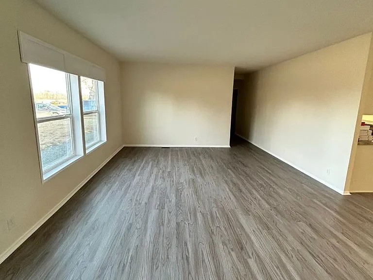 7420 Guide Meridian — Photo 16
