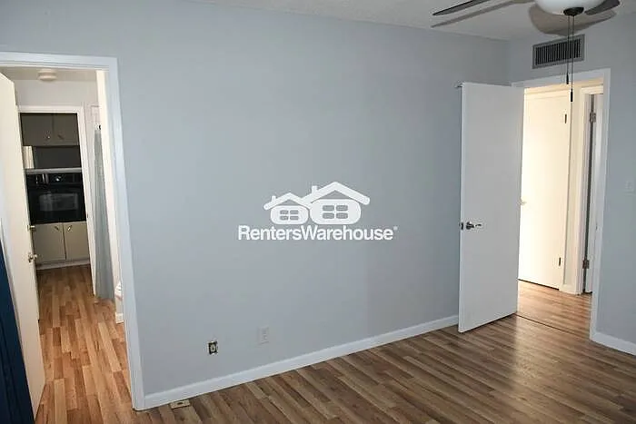 8420 E Edgemont Ave — Photo 12