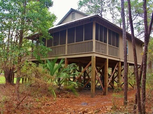 1219 Banks Rd, Sapelo Island, GA 31327