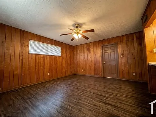 3 bed, 1276 sqft, $1,440 — Photo 3