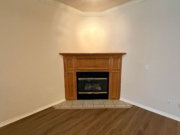 2nd image of 12716B Trout St