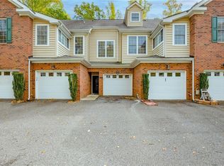 204 Lakeview Cv, Smithfield, VA 23430