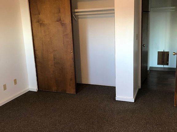4th image of 1425 5th Ave N #203