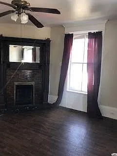 Building Photo - 10 5th St SE #1