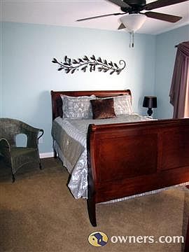 4th upstairs bedroom