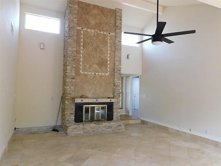 1006 Porpoise St — Photo 17