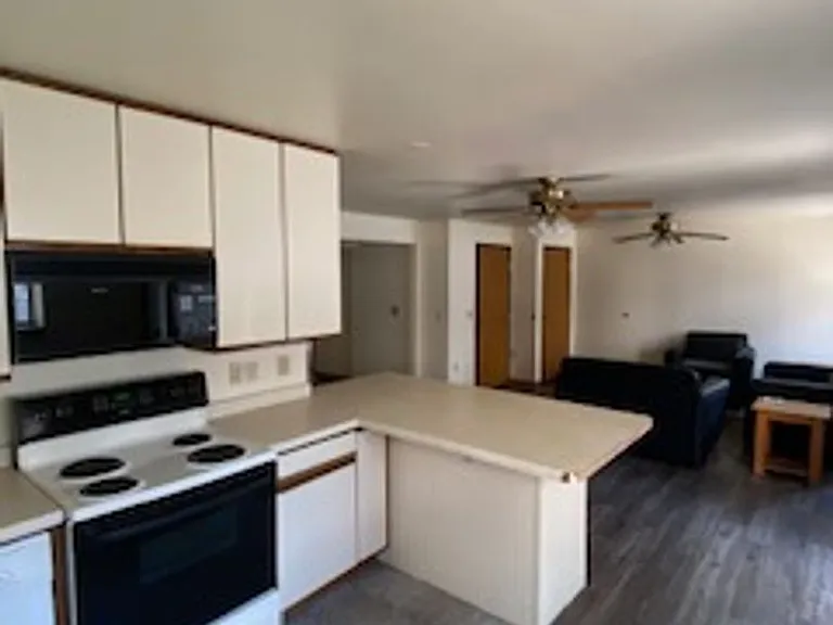 230 W Lakelawn Pl — Photo 5