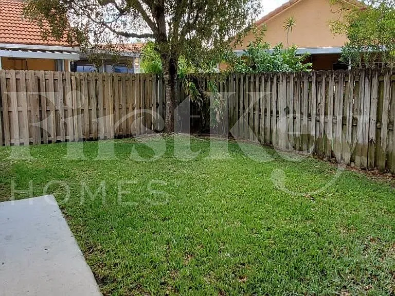 17655 SW 146th Ct — Photo 16