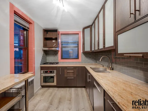 3060 Ocean Avenue image 3 of 7