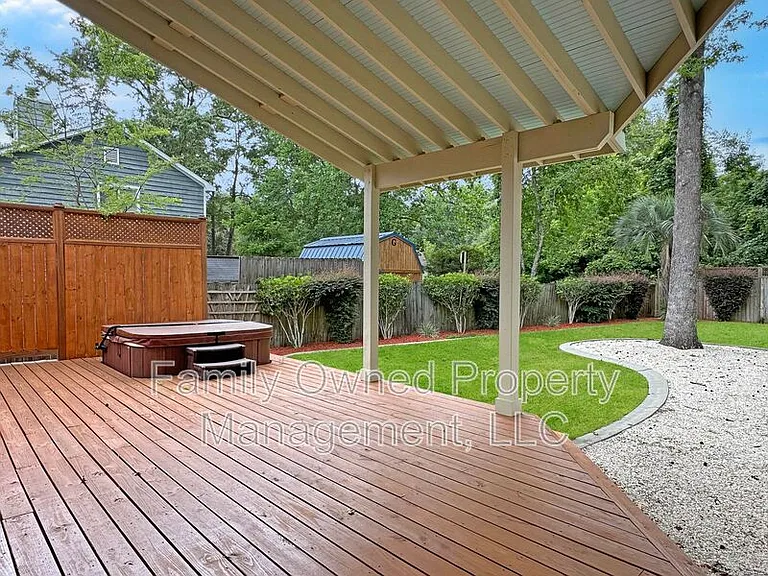 105 Pryors Ln — Photo 4