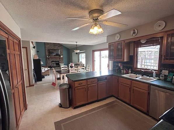 112 N White Clover Dr