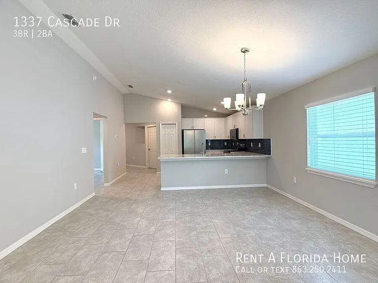 1337 Cascade Dr — Photo 2