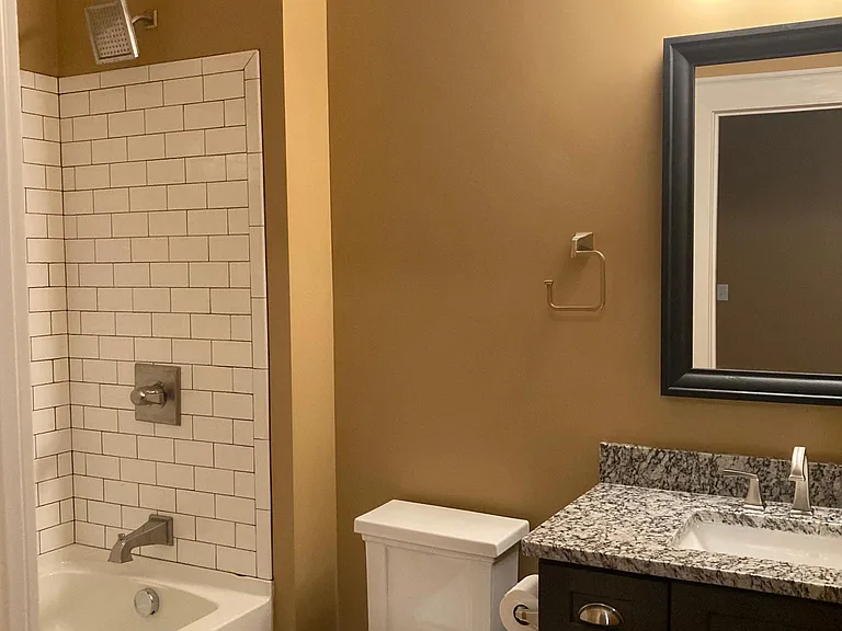 212 S Center St #203 — Photo 17